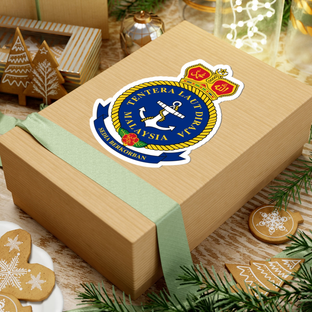 Badge of the Royal Malaysian Navy (Malaysia) (Coat of Arms) STICKER Vinyl Kiss-Cut Decal