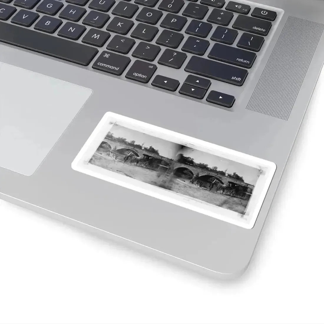 Antietam, Maryland. Picnic Party at Antietam Bridge (U.S. Civil War) STICKER Vinyl Kiss-Cut Decal - The Sticker Space