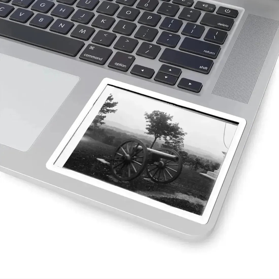 Cannon at Chickamauga and Chattanooga National Military Park (U.S. Civil War) STICKER Vinyl Kiss-Cut Decal - The Sticker Space