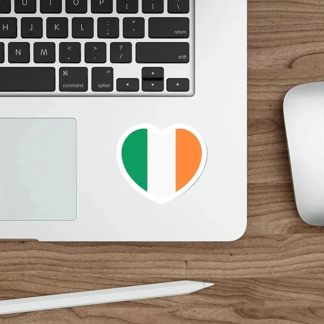 Heart Flag of Ireland - STICKER Vinyl Die-Cut Decal - The Sticker Space