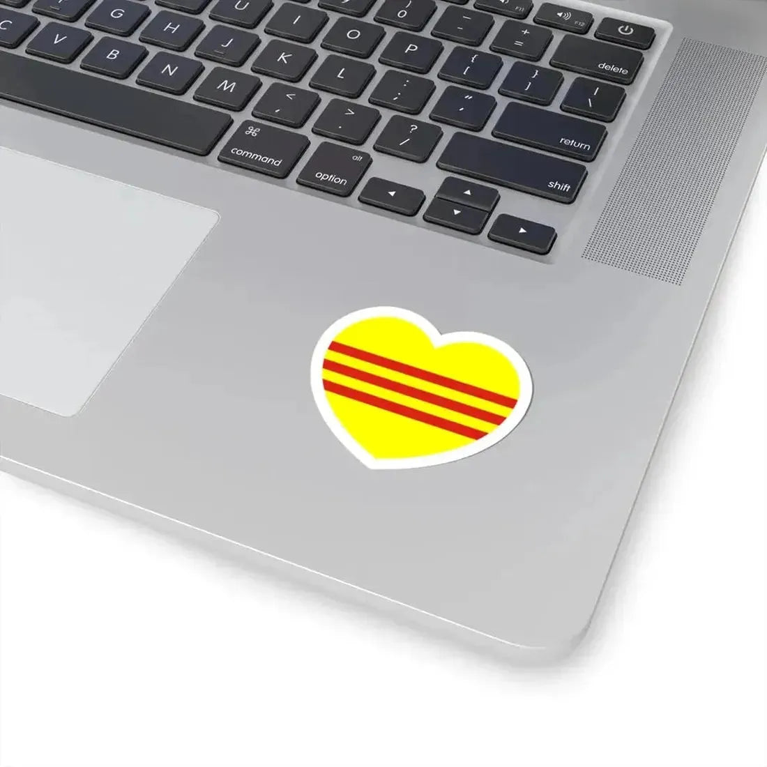 Heart Flag of South Vietnam - STICKER Vinyl Kiss-Cut Decal - The Sticker Space