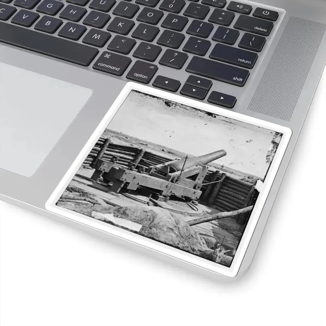 Petersburg, Va. Heavy Gun Mounted on Inner Line of Confederate Fortifications (U.S. Civil War) STICKER Vinyl Kiss-Cut Decal - The Sticker Space