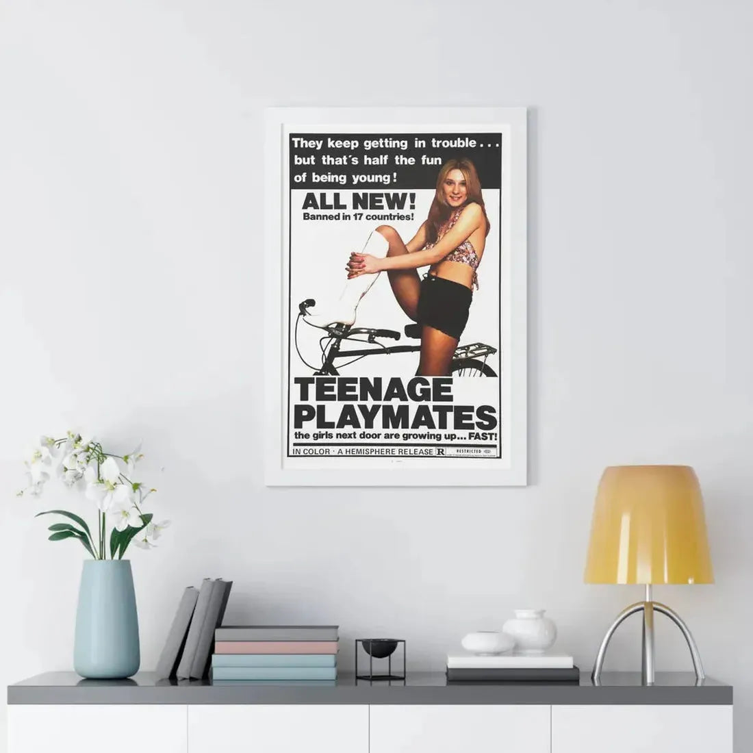 TEENAGE PLAYMATES (SCHOOLGIRLREPORT 7) 1974 - Framed Movie Poster - The Sticker Space