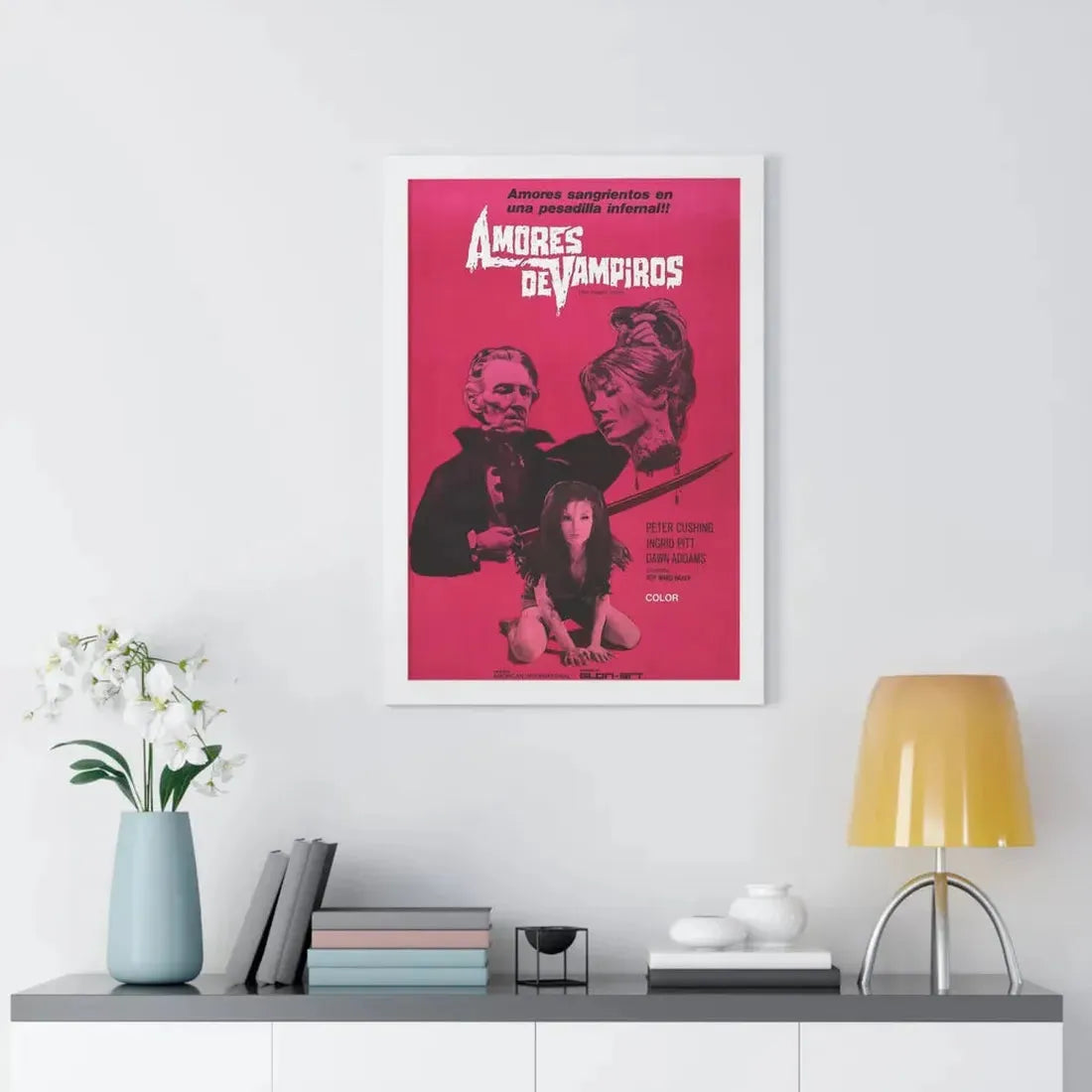 THE VAMPIRE LOVERS (SPANISH) 1970 - Framed Movie Poster - The Sticker Space