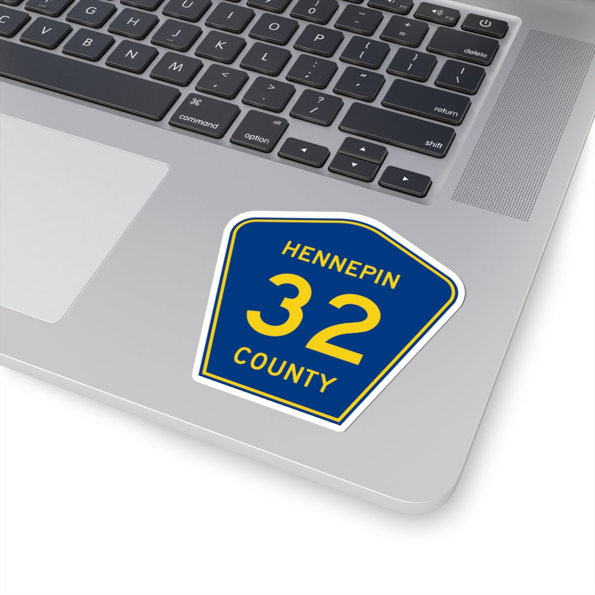 Hennepin County 32 (Minnesota) (Road Sign) STICKER Vinyl Kiss-Cut Decal