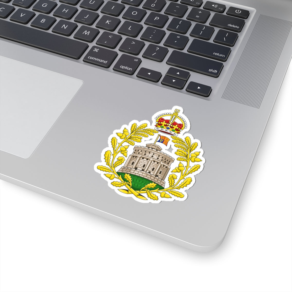 Badge of the House of Windsor (United Kingdom) (Coat of Arms) STICKER Vinyl Kiss-Cut Decal