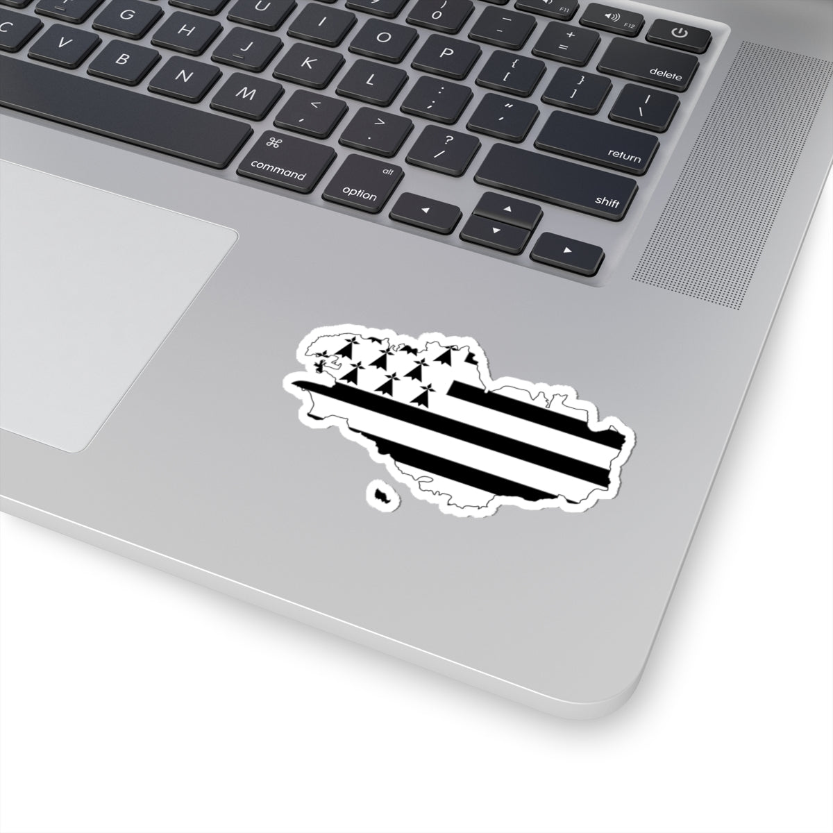 Flag map of Brittany Bretagne (France) STICKER Vinyl Kiss-Cut Decal