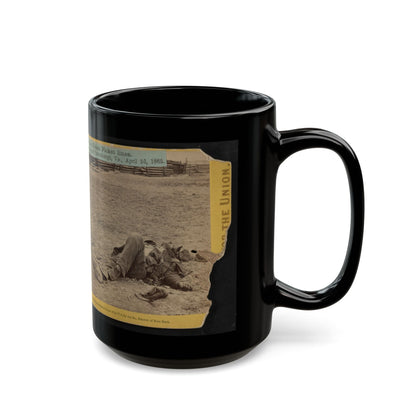 A Dead Rebel Soldier, Inside The Union Picket Lines (U.S. Civil War) Black Coffee Mug