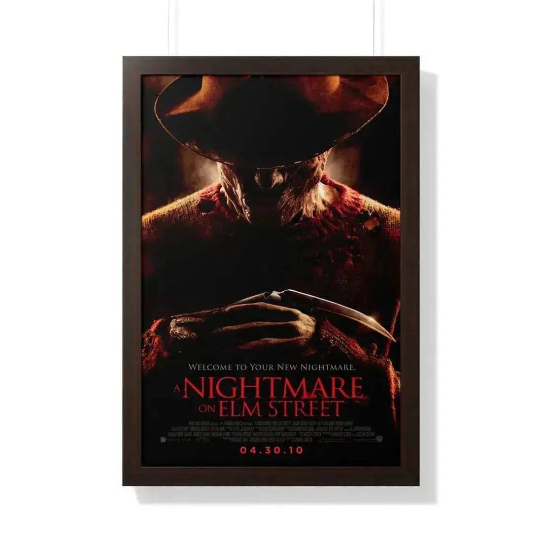A NIGHTMARE ON ELM STREET (REMAKE) 1984 - Framed Movie Poster 20" x 30" Walnut - The Sticker Space