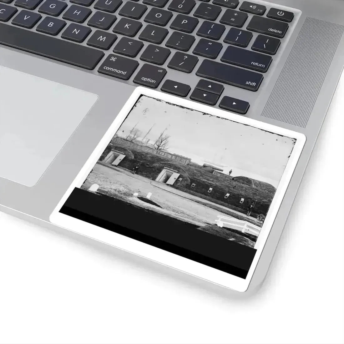 Alexandria, Virginia (Vicinity). Battery Rodgers Overlooking the Potomac Near Jones' Point (U.S. Civil War) STICKER Vinyl Kiss-Cut Decal - The Sticker Space