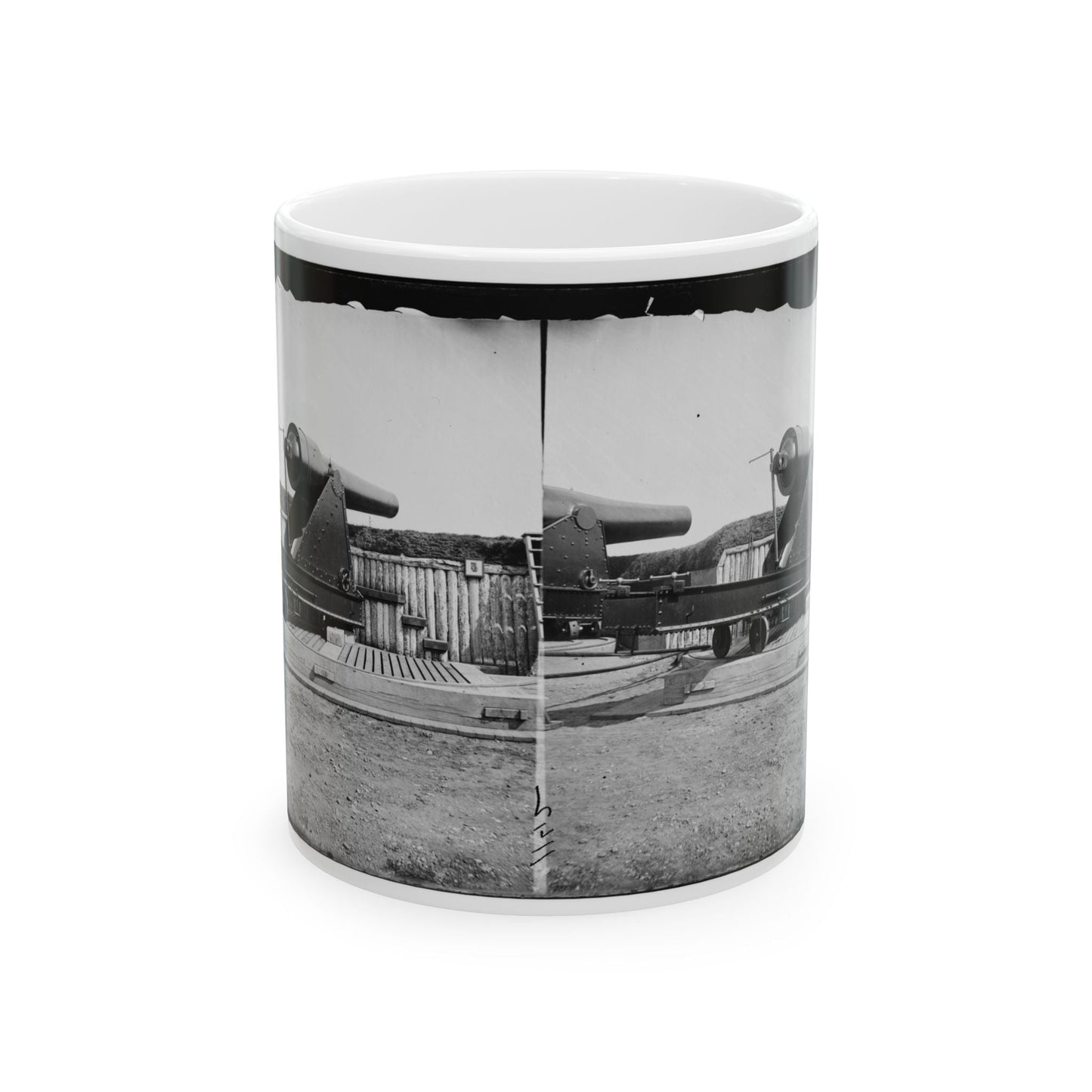 Alexandria, Virginia (Vicinity). 200 Pdr. Parrott Rifle Gun In Battery Rodgers (U.S. Civil War) White Coffee Mug