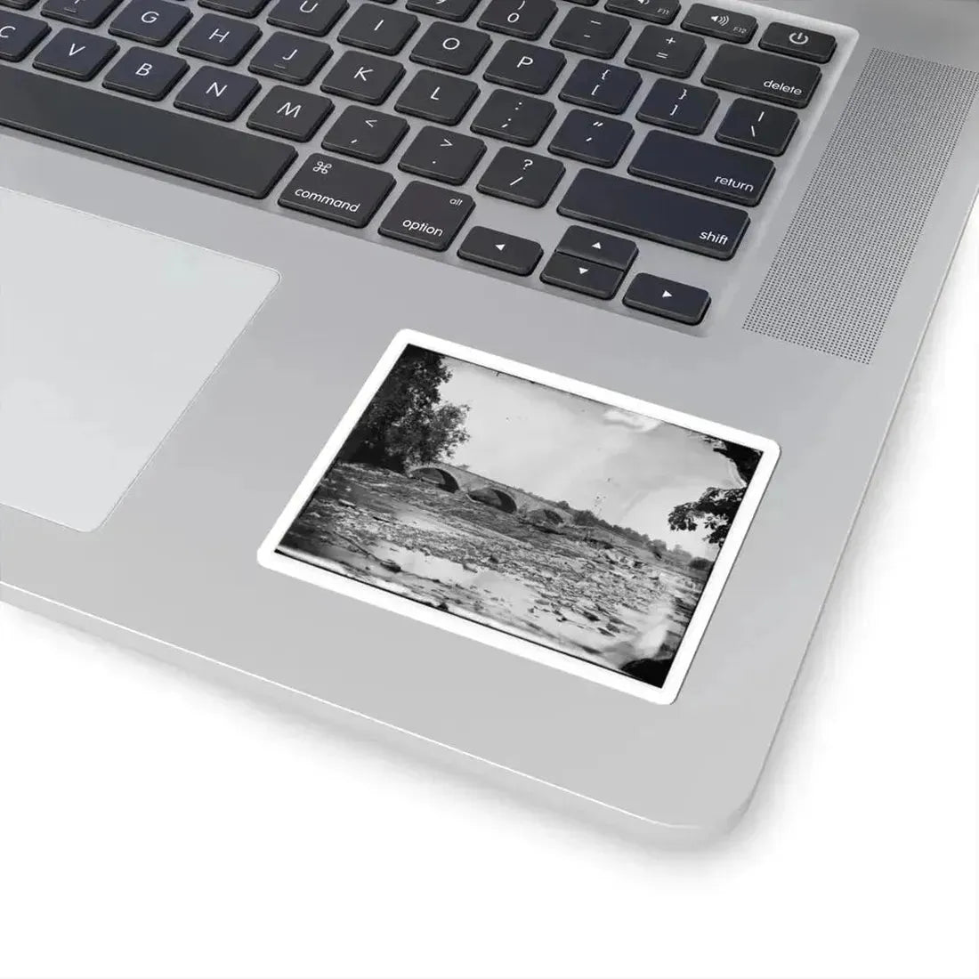 Antietam, Maryland. Antietam Bridge on Sharpsburg and Boonsboro Turnpike (U.S. Civil War) STICKER Vinyl Kiss-Cut Decal - The Sticker Space