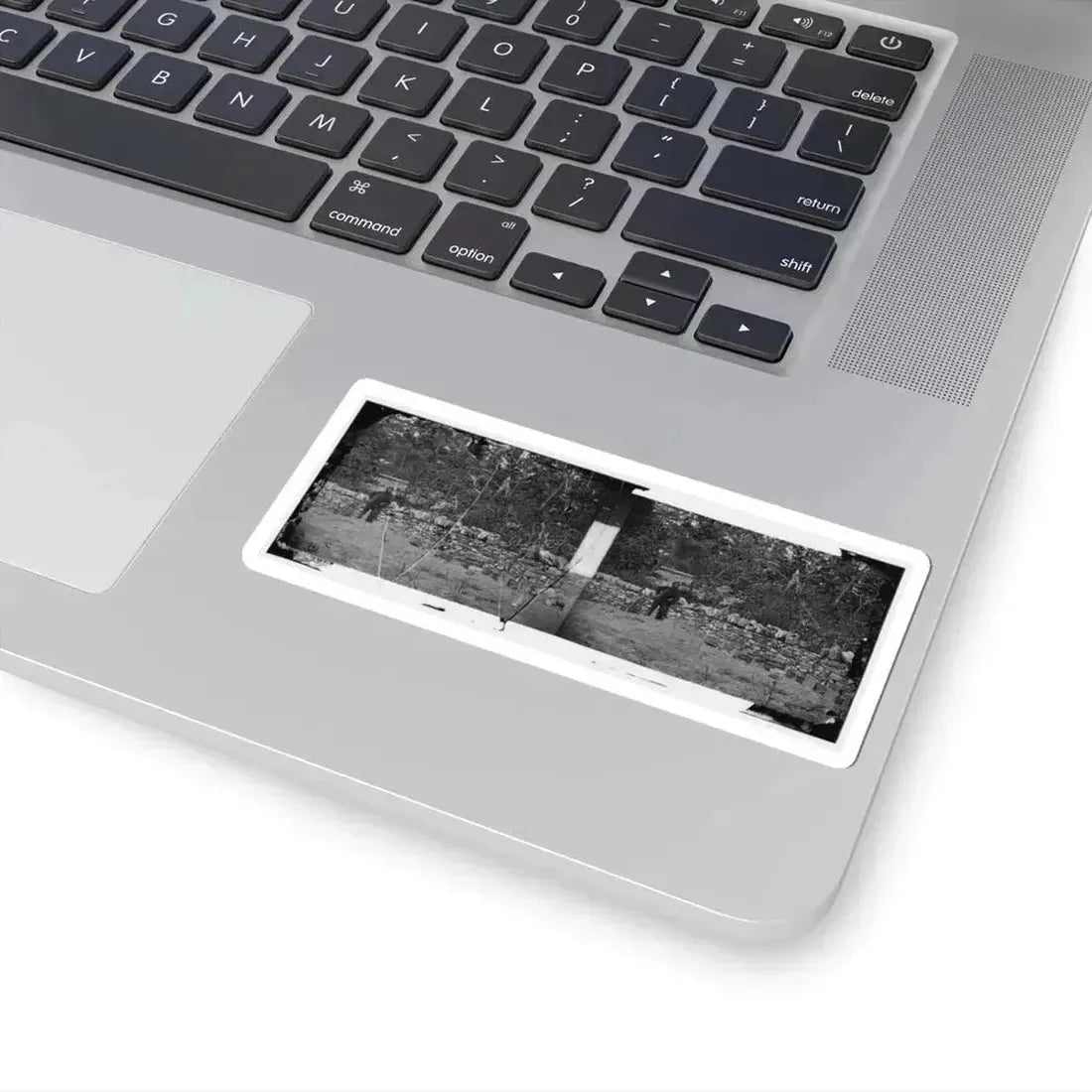 Antietam, Maryland. Graves of Federal Soldiers at Burnside Bridge (U.S. Civil War) STICKER Vinyl Kiss-Cut Decal - The Sticker Space