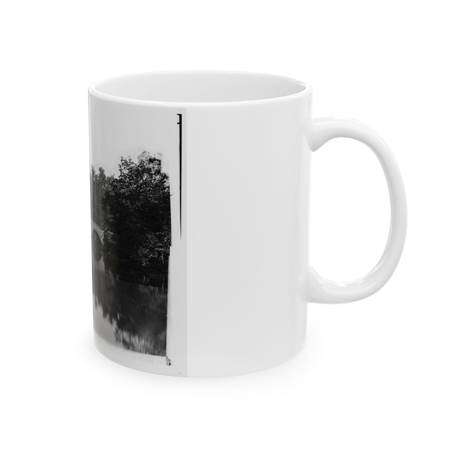 Antietam, Maryland. Antietam Bridge Looking Down Stream (U.S. Civil War) White Coffee Mug