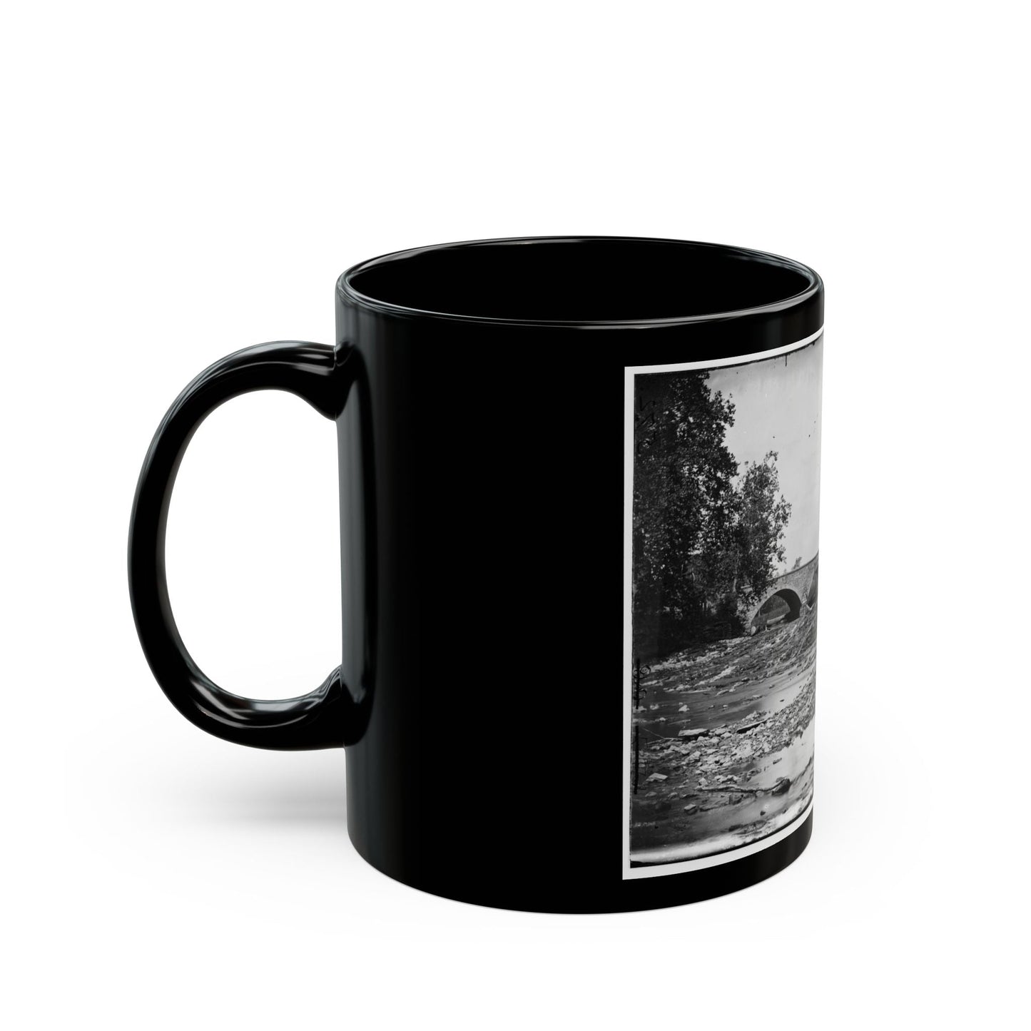 Antietam, Maryland. Antietam Bridge On Sharpsburg And Boonsboro Turnpike (U.S. Civil War) Black Coffee Mug