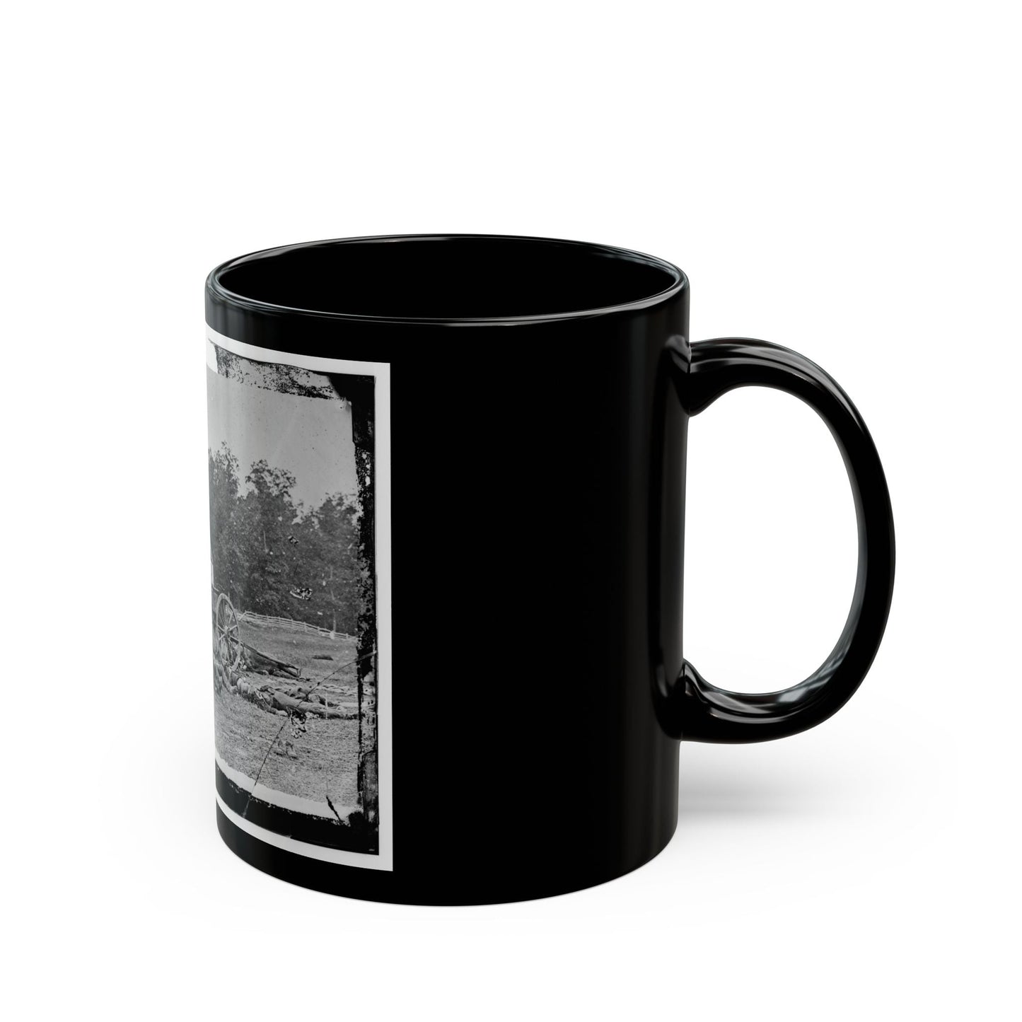 Antietam, Maryland. Bodies In Front Of The Dunker Church (U.S. Civil War) Black Coffee Mug