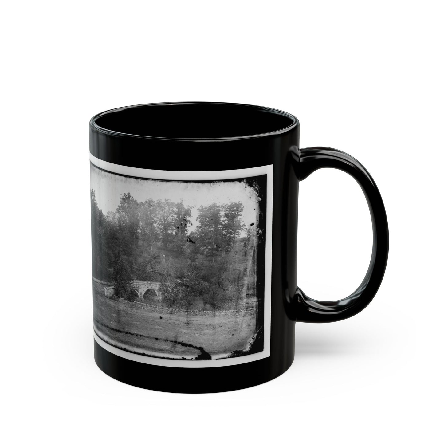 Antietam, Maryland. Burnside Bridge Across The Antietam 001 (U.S. Civil War) Black Coffee Mug