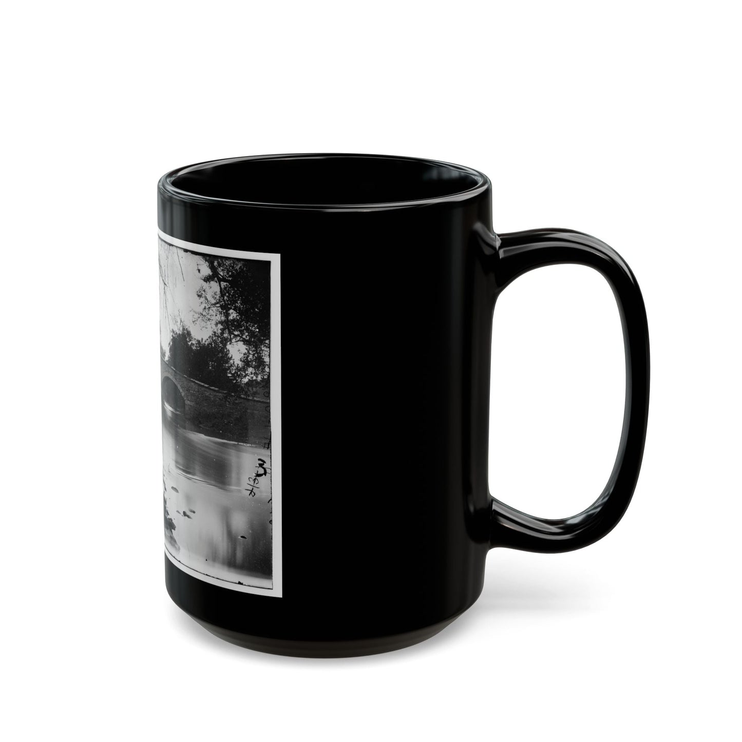 Antietam, Maryland. Burnside Bridge Across The Antietam. Southwest View (U.S. Civil War) Black Coffee Mug