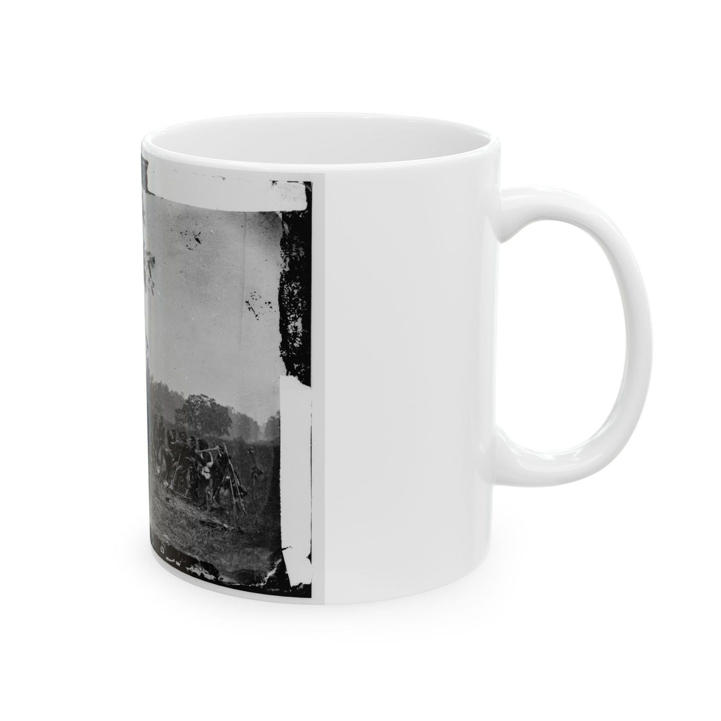 Antietam, Maryland. Burying The Dead Confederate Soldiers (U.S. Civil War) White Coffee Mug