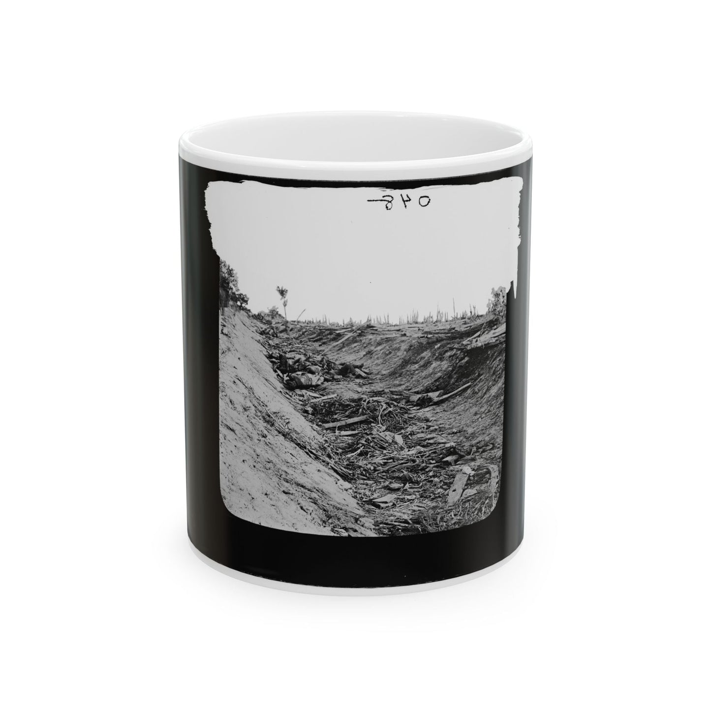 Antietam, Maryland. Confederate Dead In A Ditch On The Right Wing (U.S. Civil War) White Coffee Mug