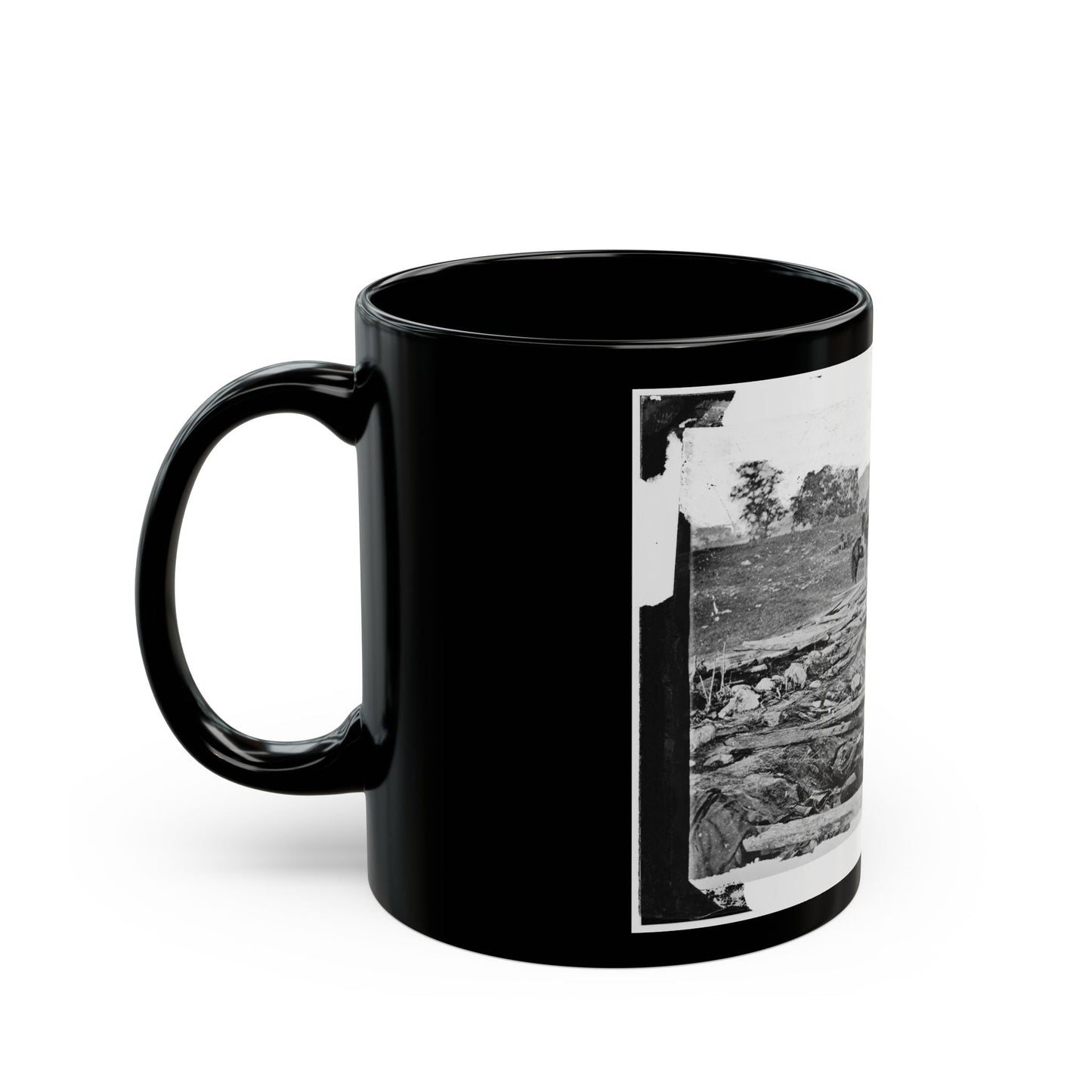 Antietam, Maryland. Ditch With Bodies Of Soldiers On Right Wing Used As A Rifle Pit By Confederates (U.S. Civil War) Black Coffee Mug