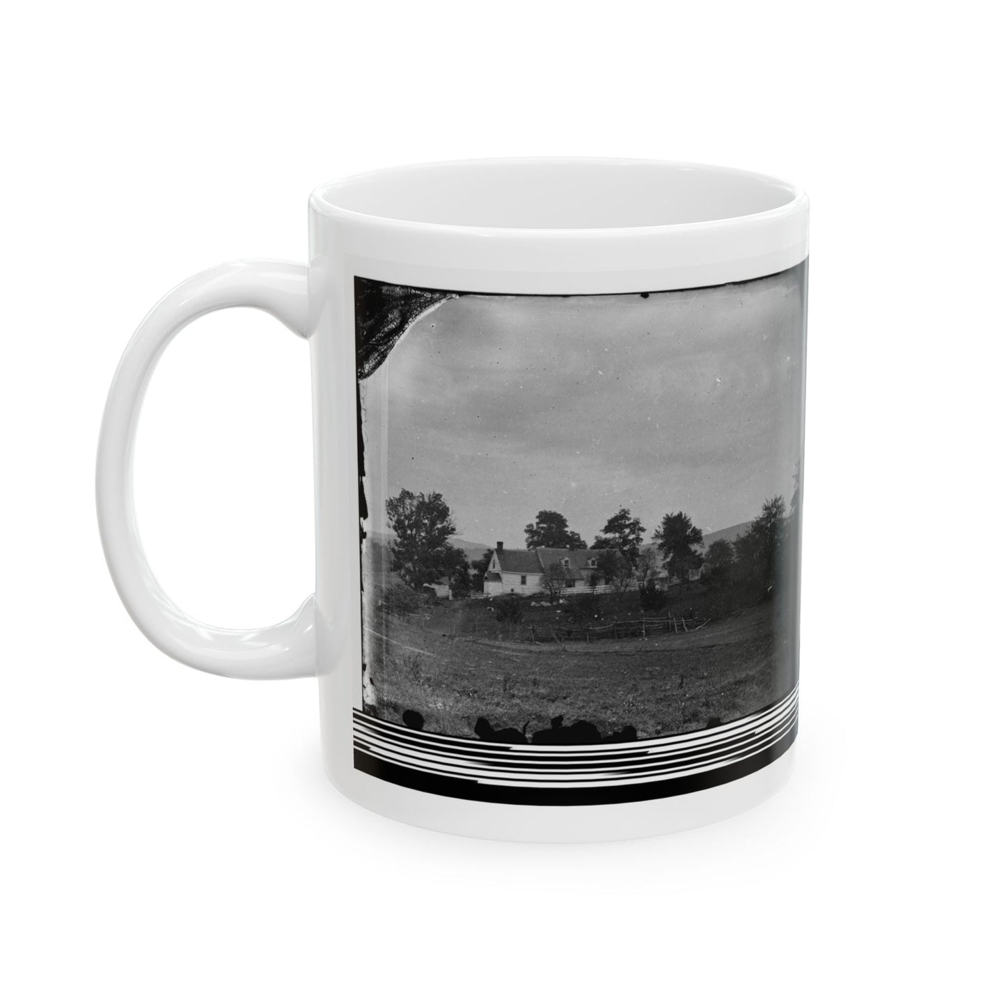 Antietam, Maryland. Rullet's House On The Battlefield (U.S. Civil War) White Coffee Mug