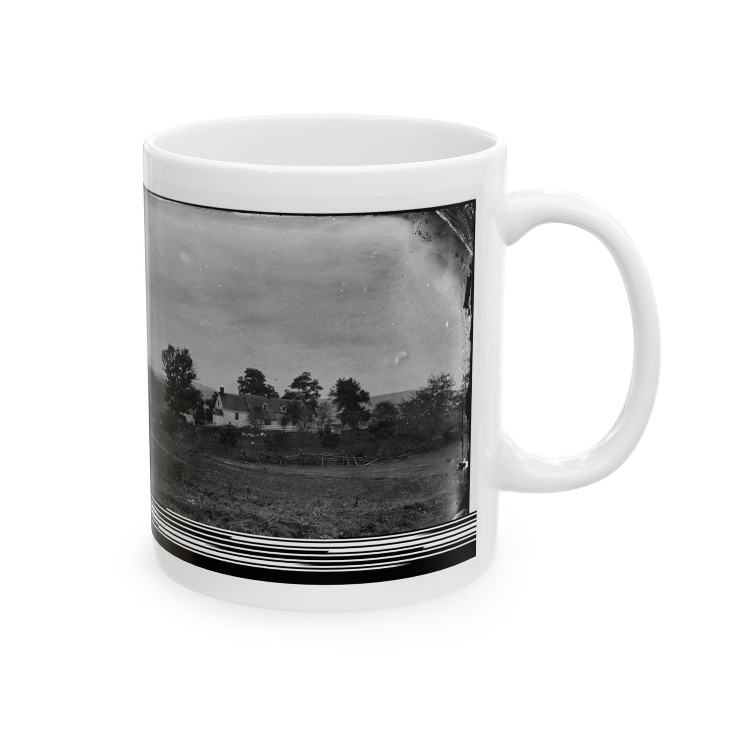 Antietam, Maryland. Rullet's House On The Battlefield (U.S. Civil War) White Coffee Mug