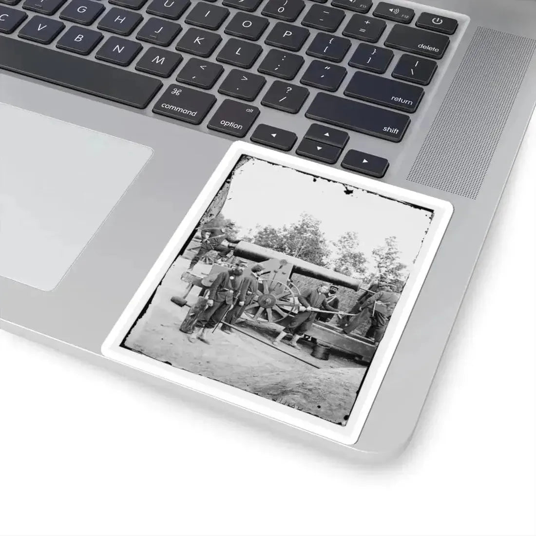 Arlington, Virginia. Big Gun at Fort Woodbury (U.S. Civil War) STICKER Vinyl Kiss-Cut Decal - The Sticker Space