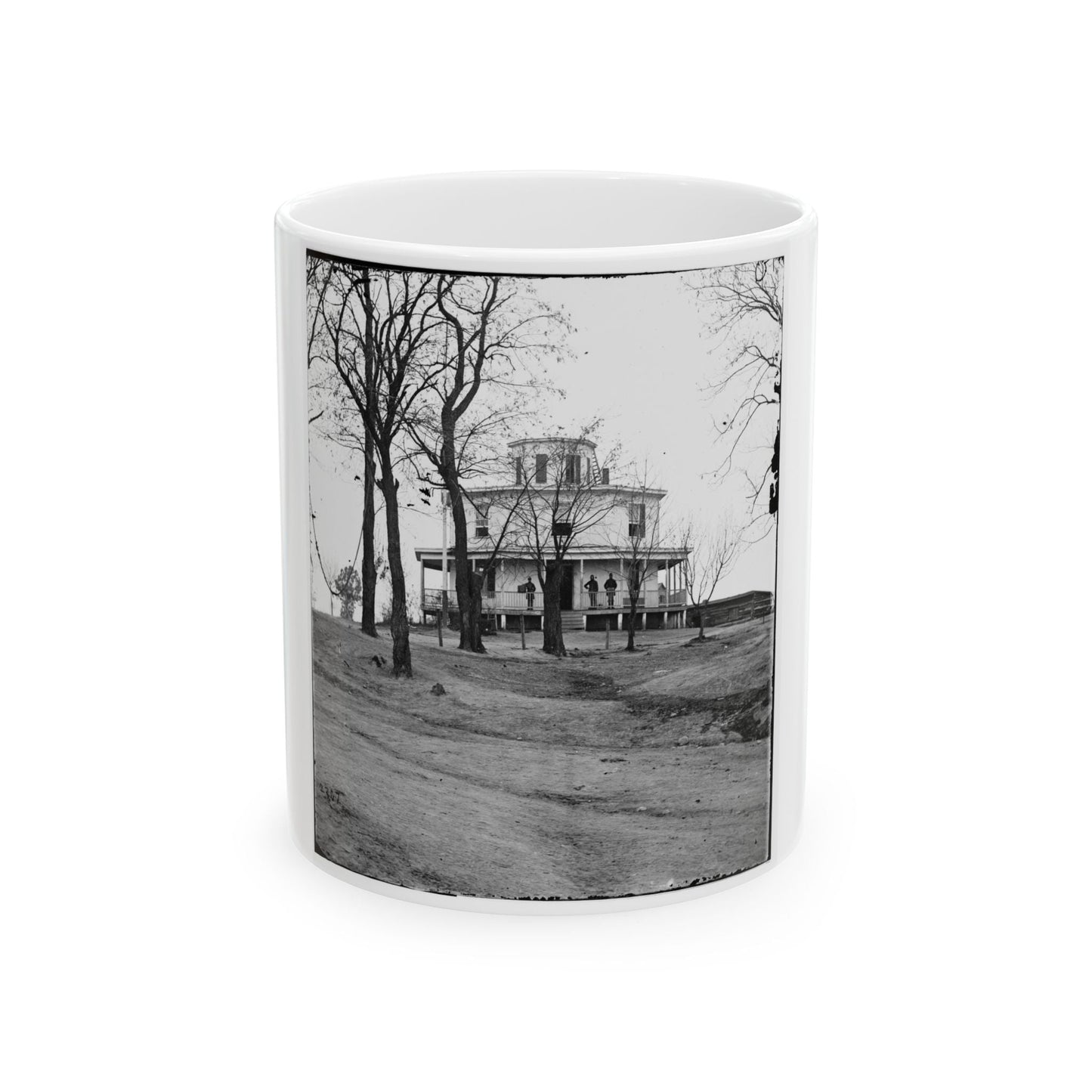 Arlington, Virginia. Headquarter's Of Gen. Irwin Mcdowell Near Lee Mansion (U.S. Civil War) White Coffee Mug