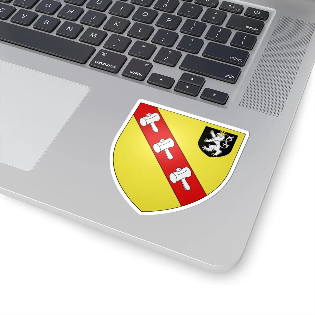 Armes de la famille van den Heetvelde (Belgium) (Coat of Arms) STICKER Vinyl Kiss-Cut Decal - The Sticker Space