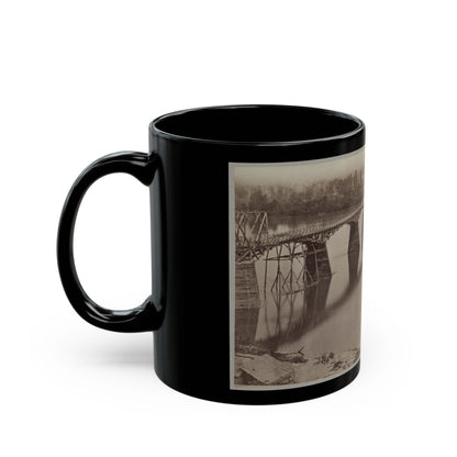 Army Bridge Across The Tennessee River At Chattanooga, L8121 (U.S. Civil War) Black Coffee Mug