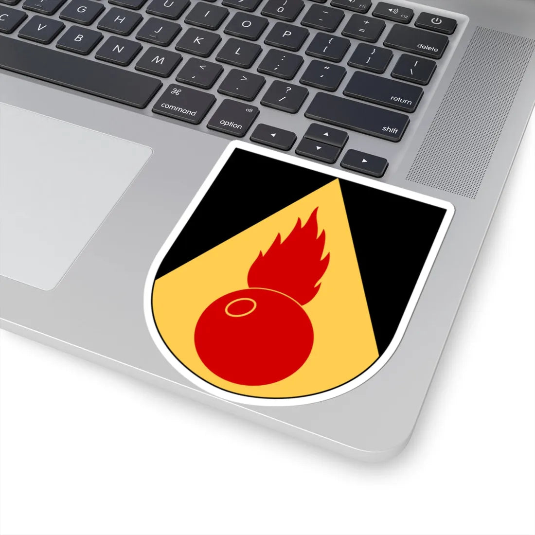 Artilleriregementet 914. kompaniet vapen (Sweden) (Coat of Arms) STICKER Vinyl Kiss-Cut Decal - The Sticker Space