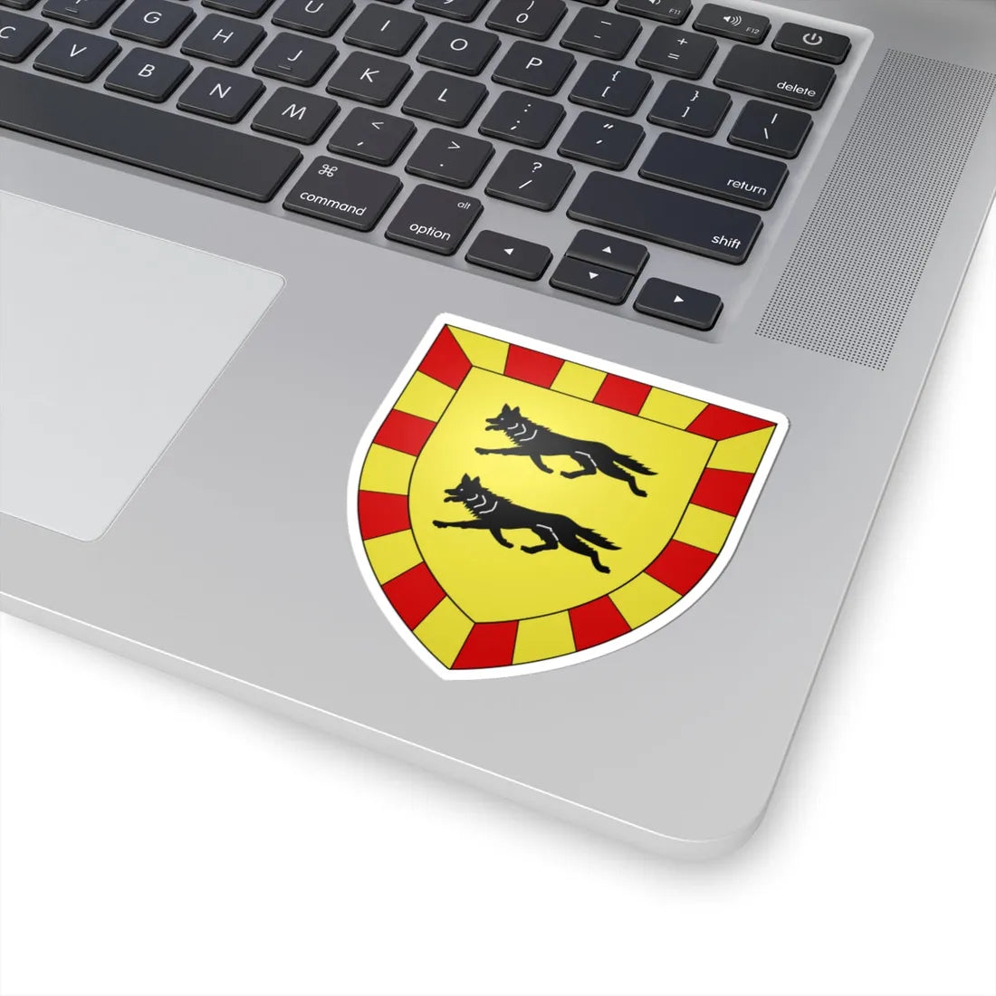 Blason Fr famille Alzate Basse-Navarre (Spain) (Coat of Arms) STICKER Vinyl Kiss-Cut Decal - The Sticker Space