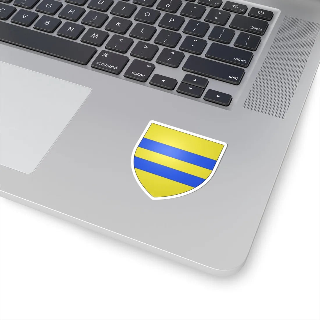 Blason Fr famille Alzu pays de Cize (Spain) (Coat of Arms) STICKER Vinyl Kiss-Cut Decal - The Sticker Space