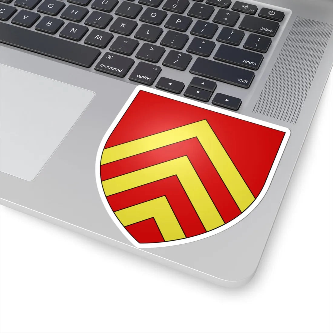 Blason Fr famille Alzu Soule (Spain) (Coat of Arms) STICKER Vinyl Kiss-Cut Decal - The Sticker Space