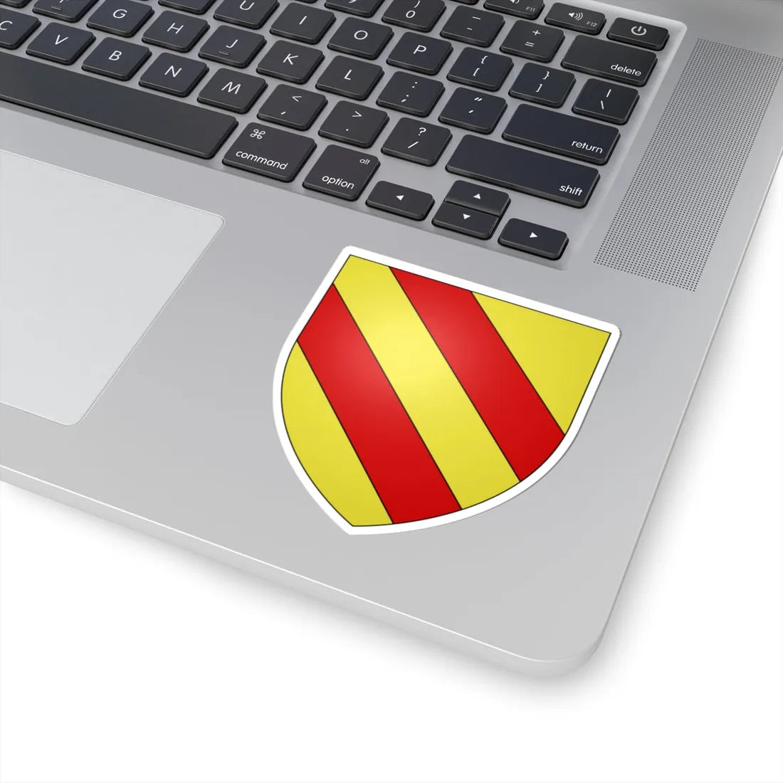 Blason Fr famille Azme Basse-Navarre (Spain) (Coat of Arms) STICKER Vinyl Kiss-Cut Decal - The Sticker Space