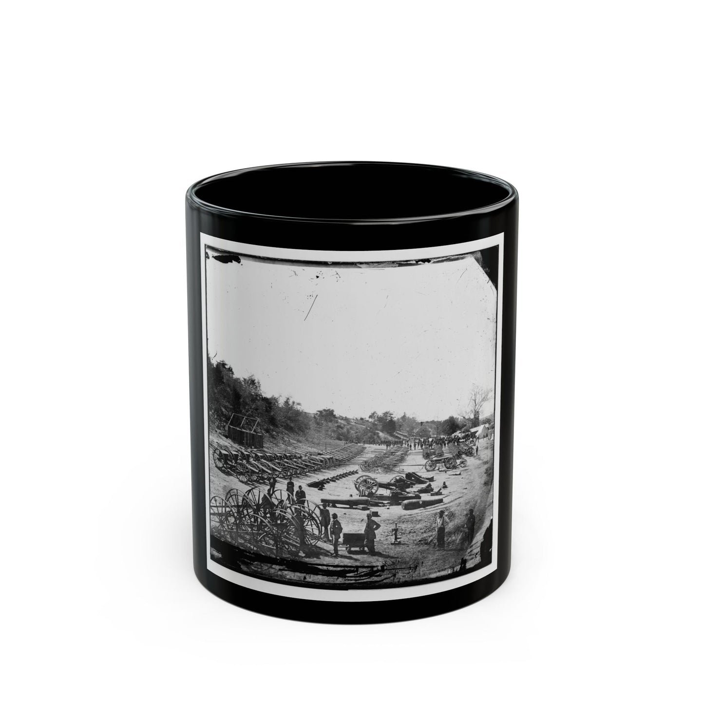 Broadway Landing, Va. Federal Ordnance At The Depot (U.S. Civil War) Black Coffee Mug