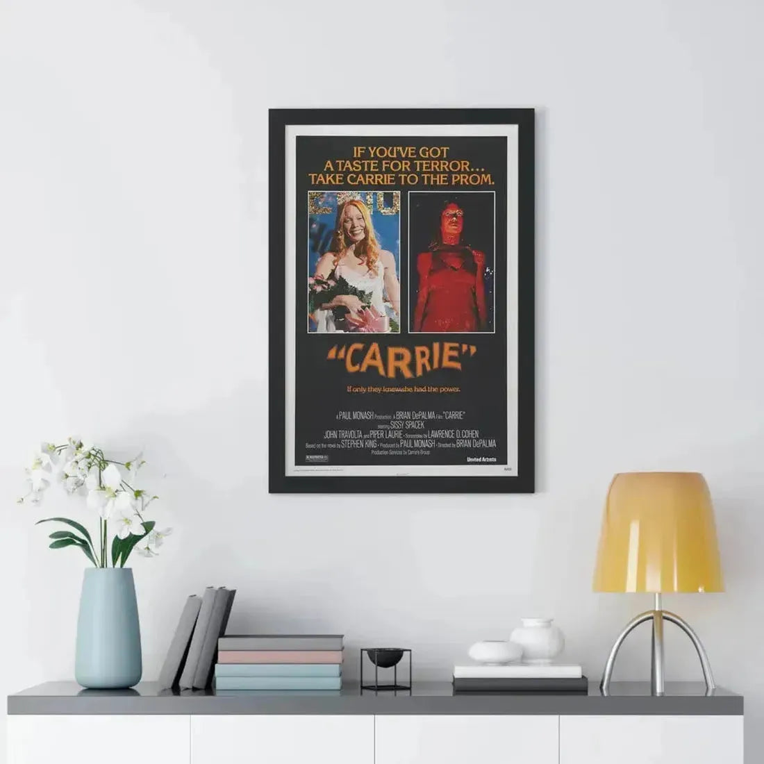 CARRIE 1976 - Framed Movie Poster - The Sticker Space