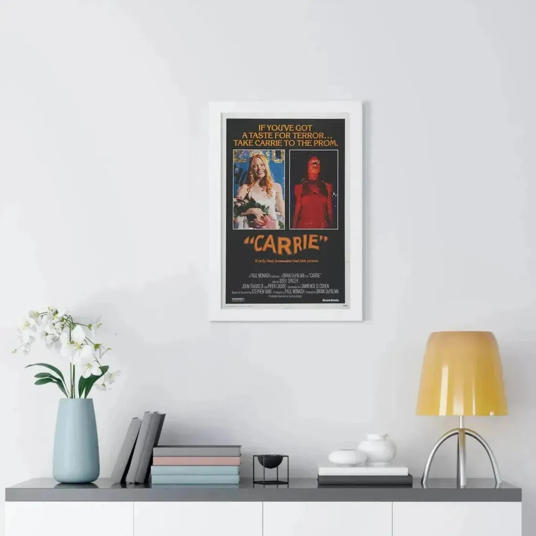 CARRIE 1976 - Framed Movie Poster - The Sticker Space