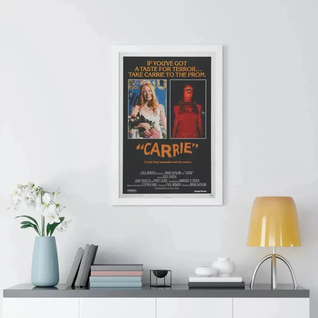 CARRIE 1976 - Framed Movie Poster - The Sticker Space