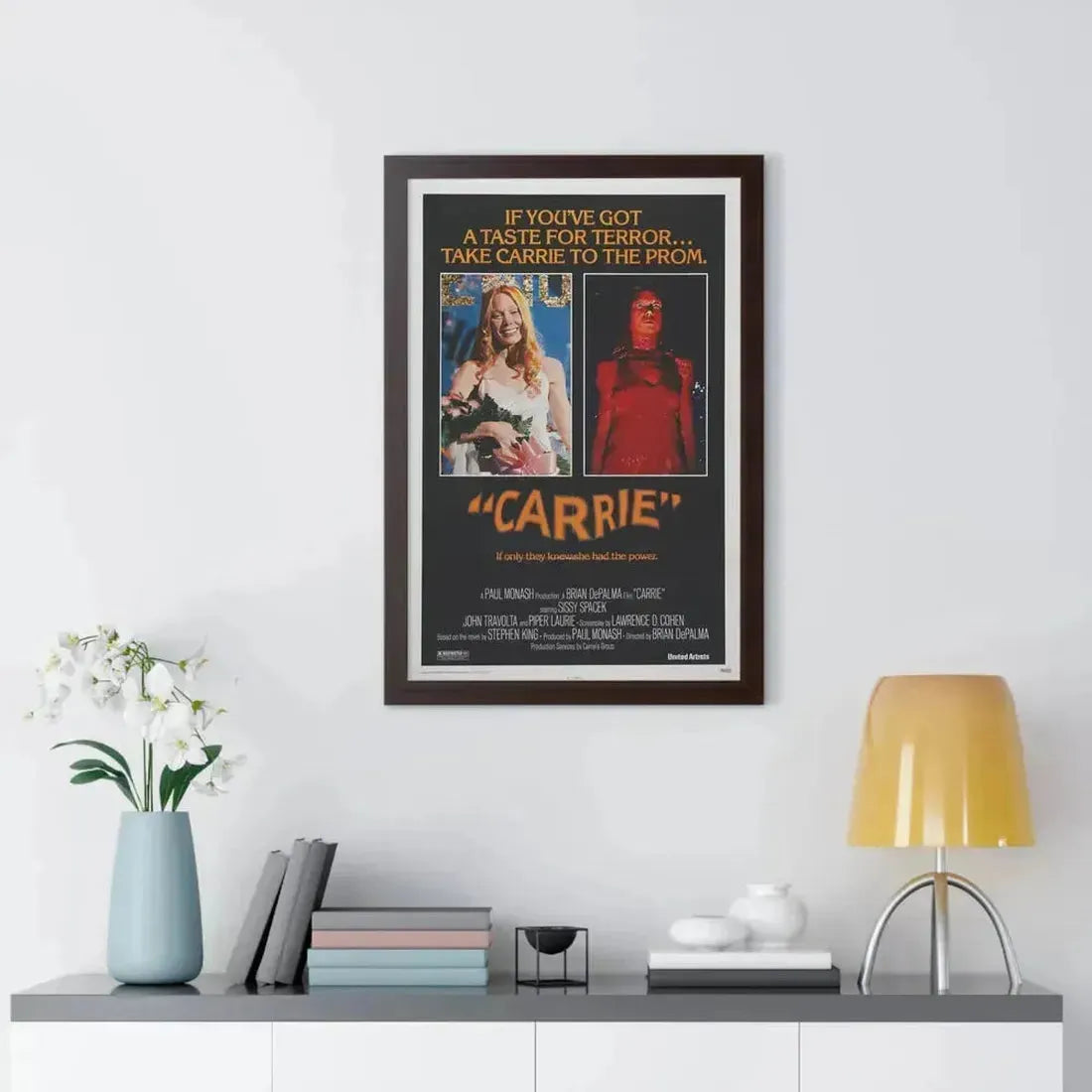 CARRIE 1976 - Framed Movie Poster - The Sticker Space