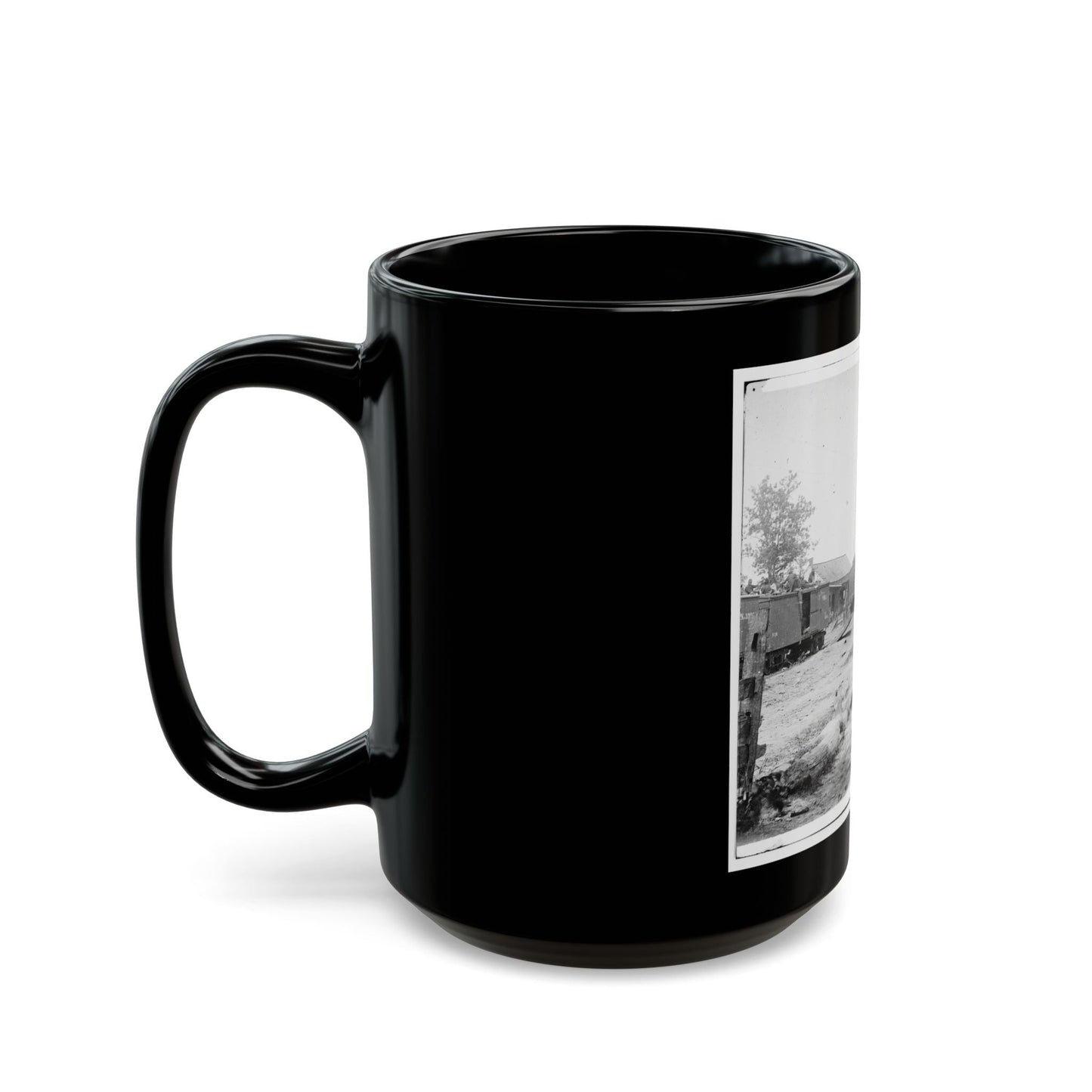 Catlett's Station, Va. The Station With U.S. Military Railroad Boxcars And Soldiers (U.S. Civil War) Black Coffee Mug