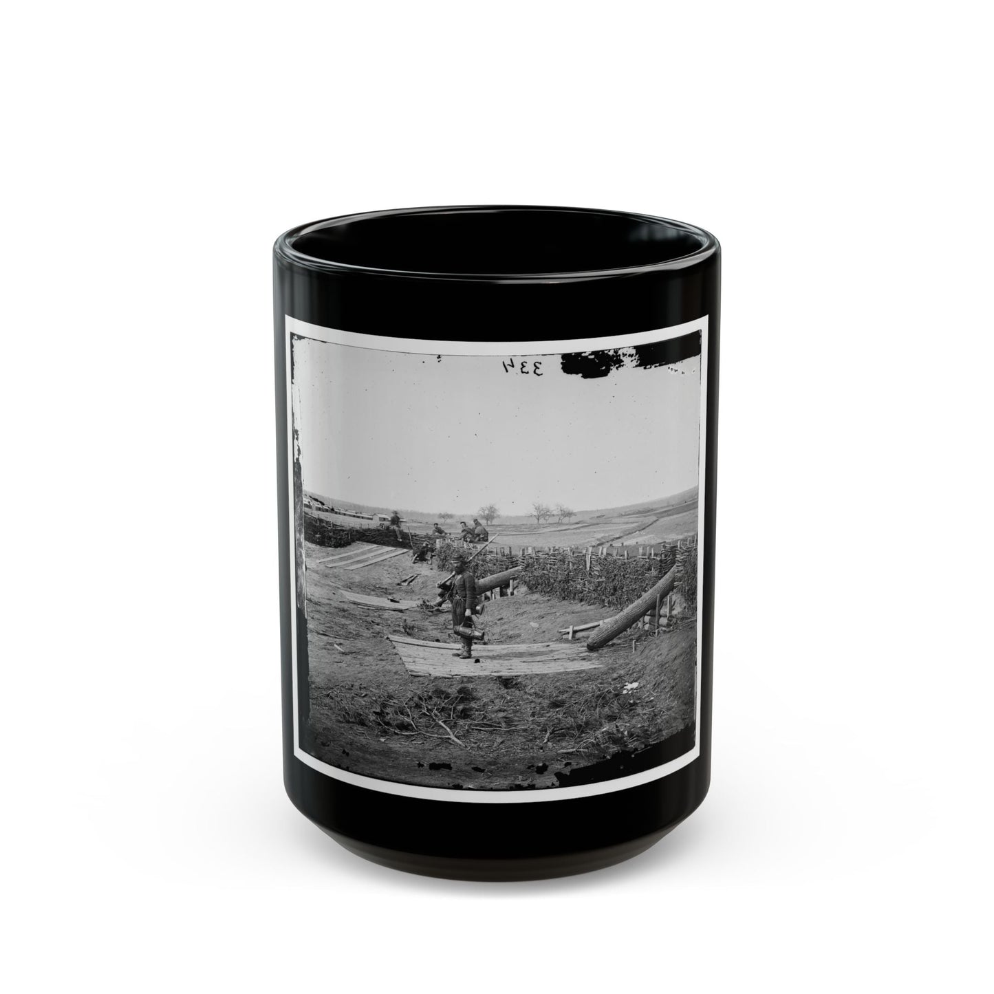 Centreville, Va. Fort On The Heights, With Quaker Guns (U.S. Civil War) Black Coffee Mug