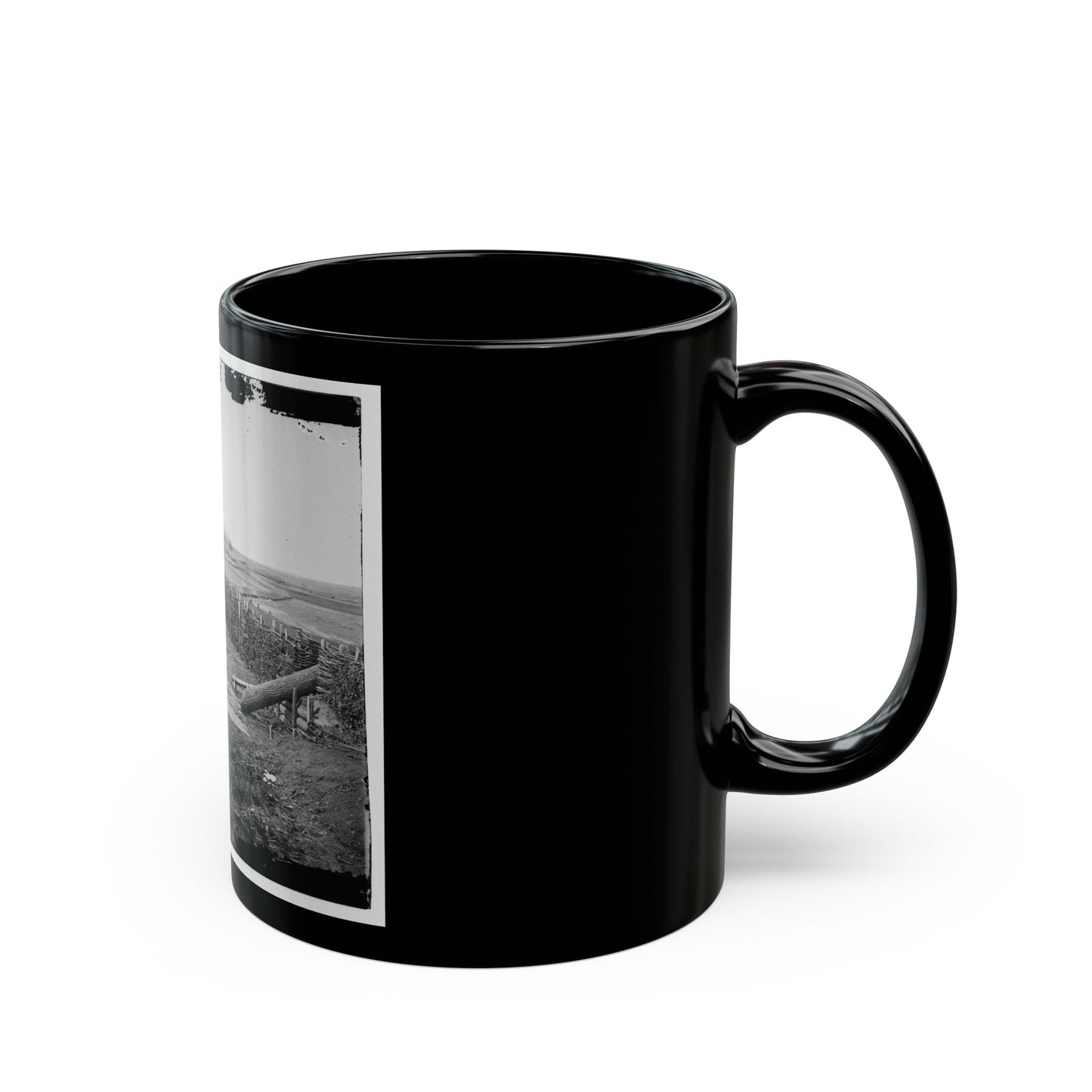 Centreville, Va. Fort On The Heights, With Quaker Guns (U.S. Civil War) Black Coffee Mug