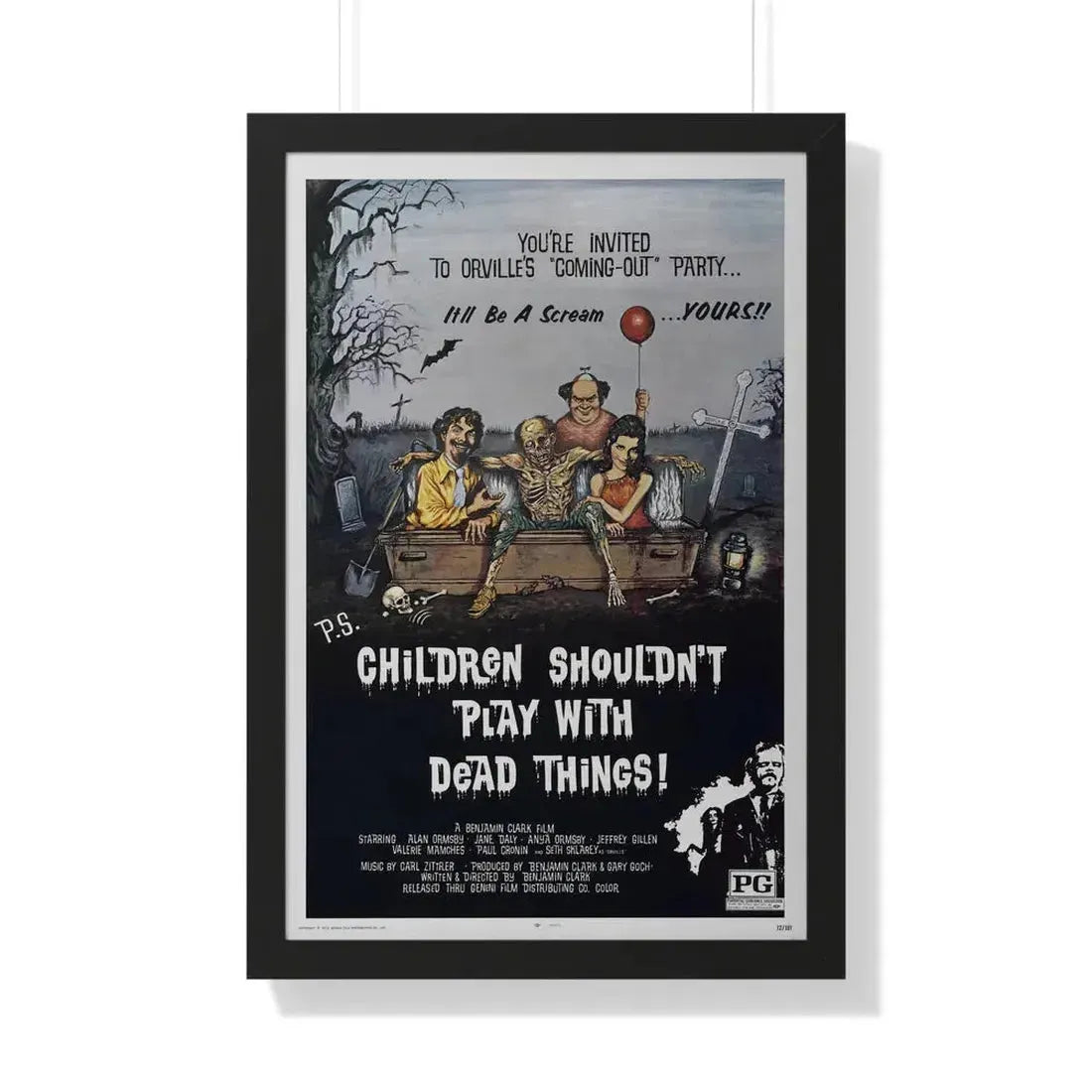 CHILDREN SHOULDN'T PLAY WITH DEAD THINGS 1972 - Framed Movie Poster 20" x 30" Black - The Sticker Space