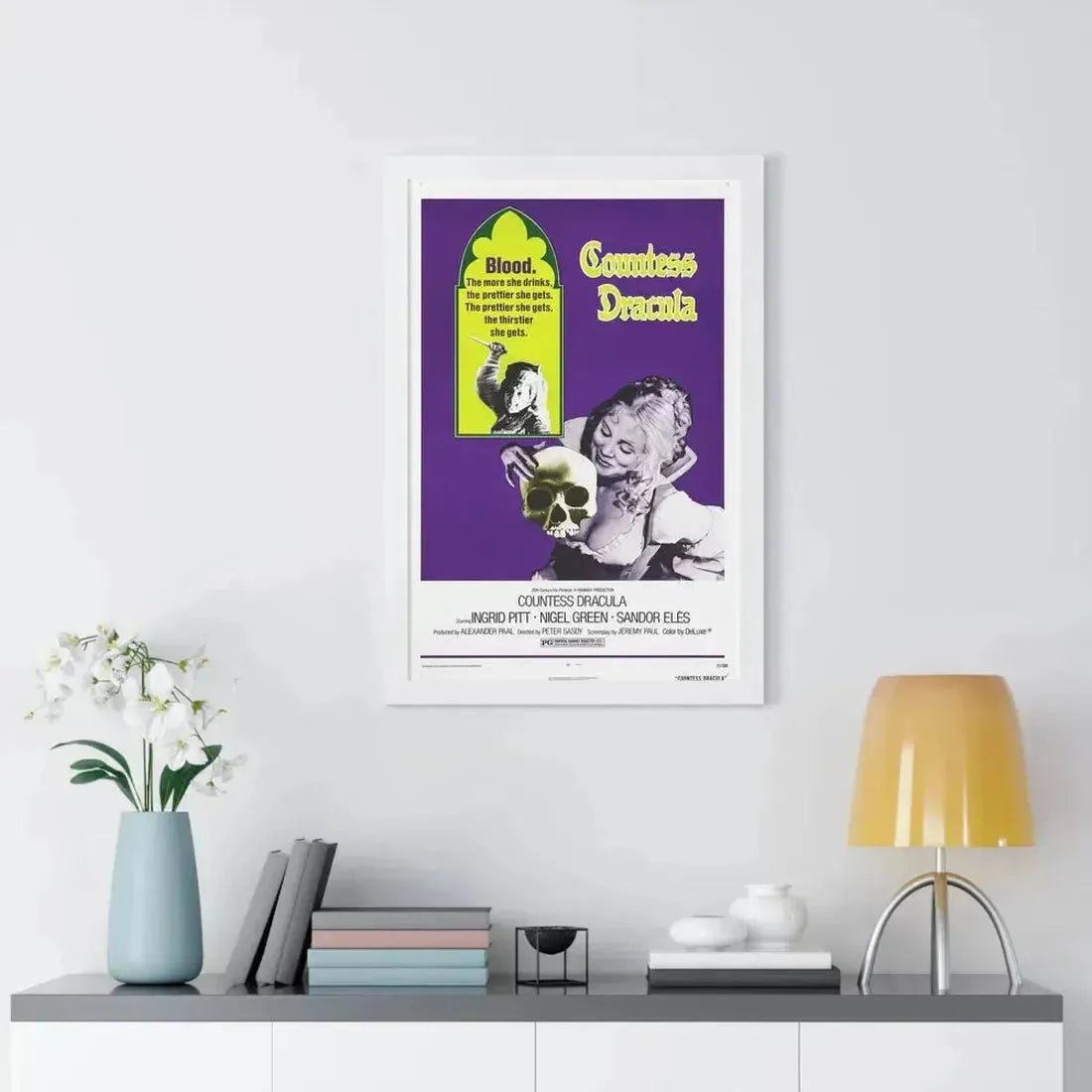 COUNTESS DRACULA 1971 - Framed Movie Poster - The Sticker Space