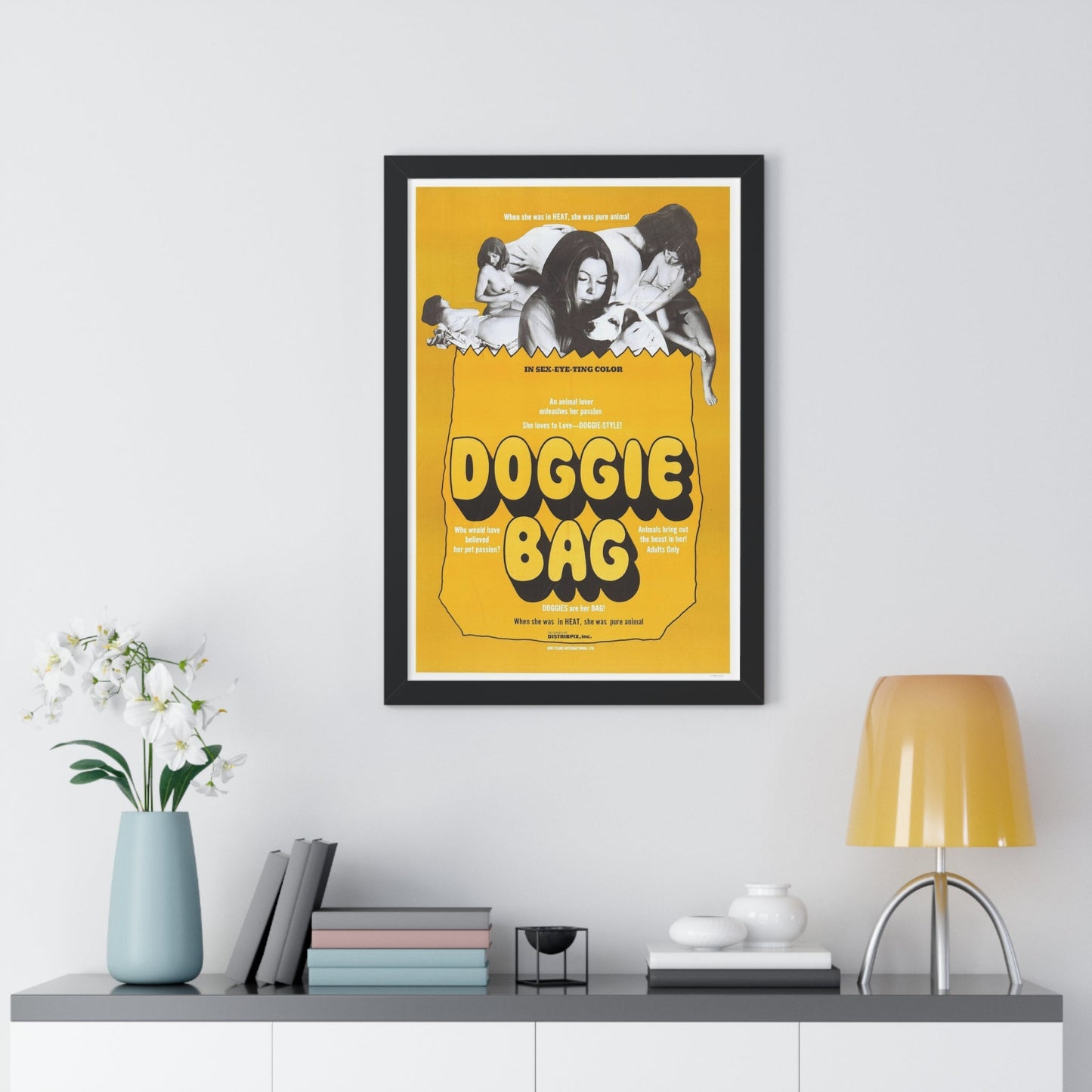 DOGGIE BAG 1969 - Framed Movie Poster-The Sticker Space