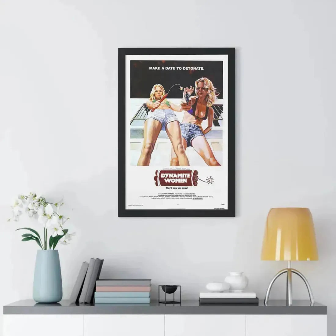 DYNAMITE WOMEN 1976 - Framed Movie Poster - The Sticker Space