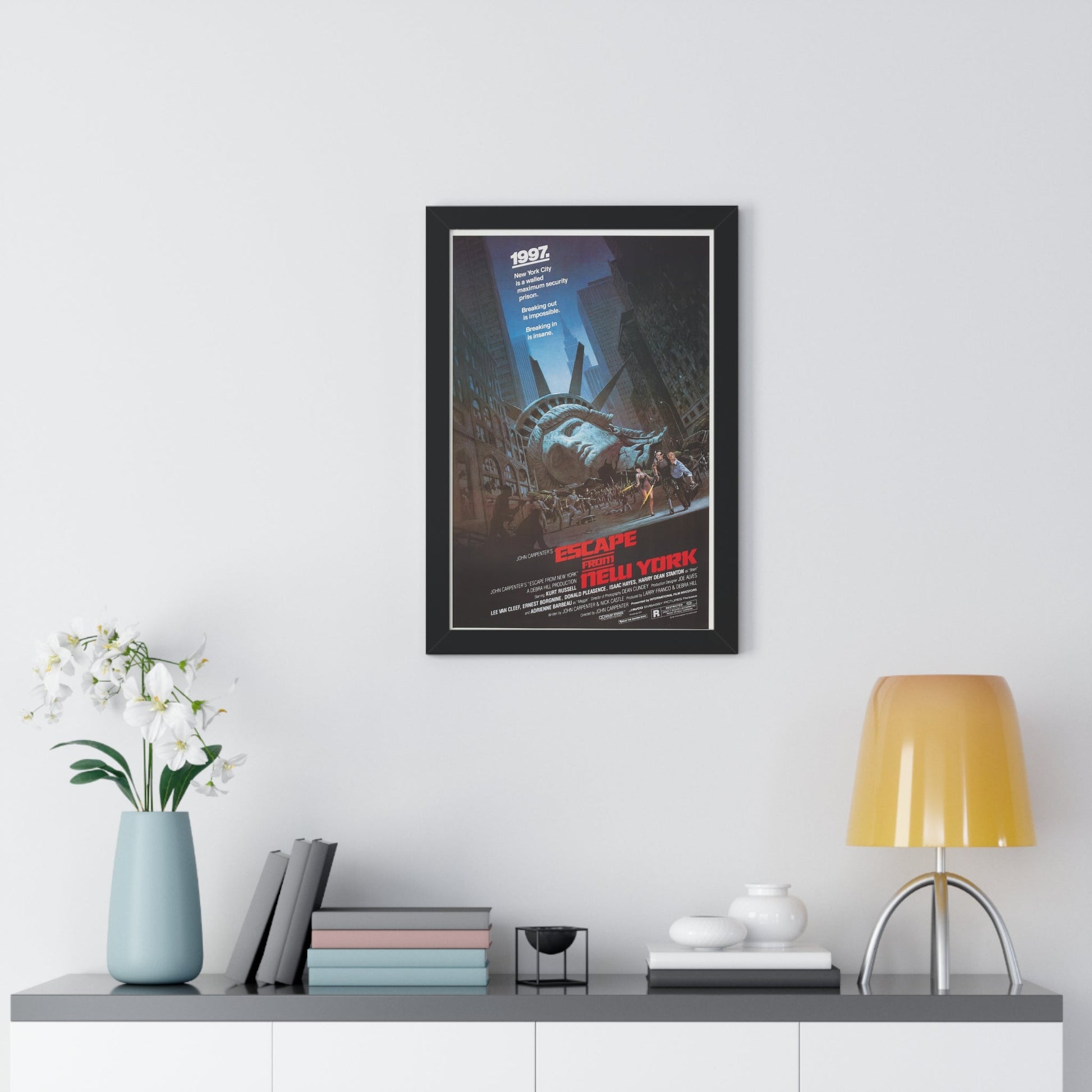 ESCAPE FROM NEW YORK 1981 - Framed Movie Poster-The Sticker Space