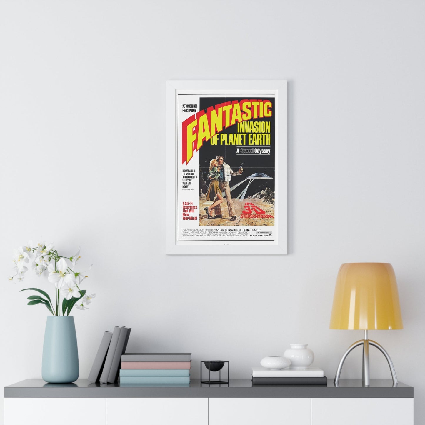 FANTASTIC INVASION OF PLANET EARTH (BUBBLE) 1966 - Framed Movie Poster-The Sticker Space